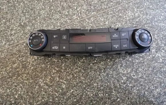 Mercedes-Benz CLS C219 Climate control unit 2198303285