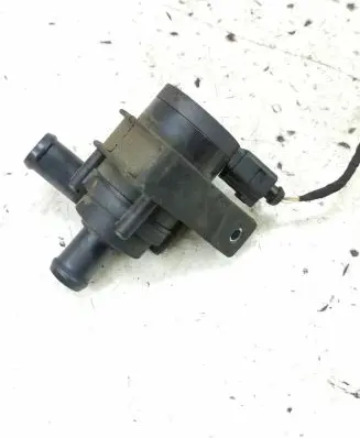 Volkswagen PASSAT B6 Electric auxiliary coolant/water pump