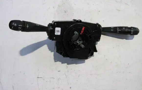 Peugeot 308 Central console control unit 98313021ZD