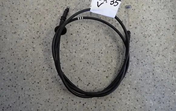 Hyundai ix35 Engine bonnet/hood lock release cable 
