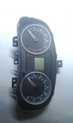 Skoda Fabia Mk2 (5J) Speedometer (instrument cluster) 5J0920