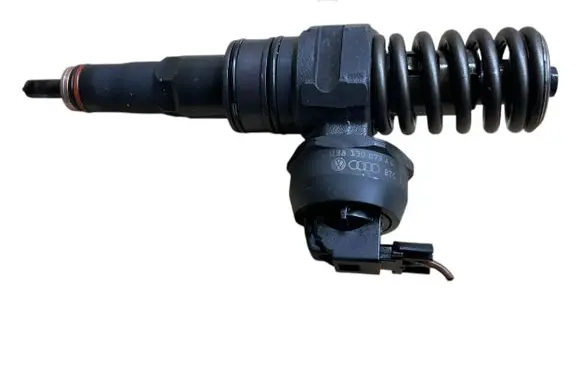 Audi A3 S3 8L Fuel injector 038130073 0414720215