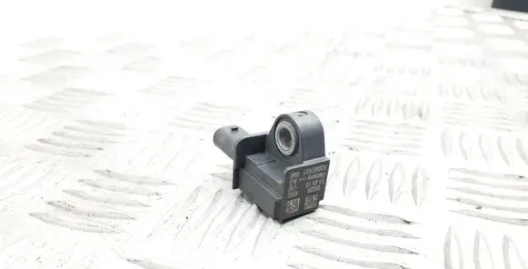 Volkswagen PASSAT B8 Airbag deployment crash/impact sensor 5Q0907651