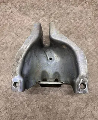 Porsche Macan (95B) Engine mounting bracket 8K0399060M