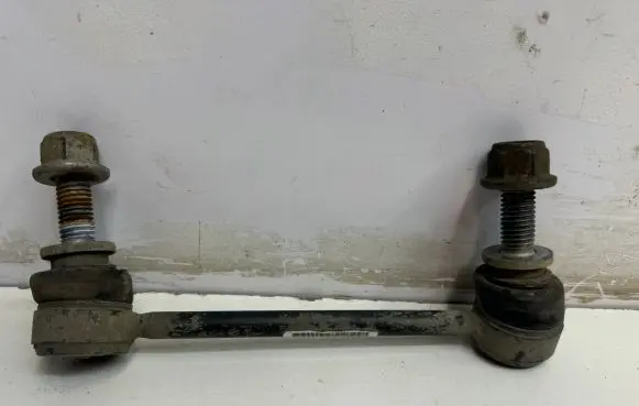 Land Rover Discovery 5 Rear anti-roll bar/stabilizer link CPLA5C486AC