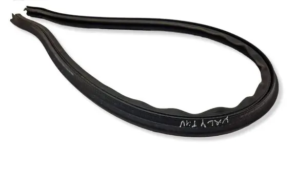 Opel Astra K Engine compartment rubber 39117387 360574169