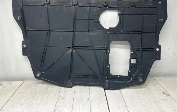 Mazda 2 Engine splash shield/under tray D09H56111 D09H56110