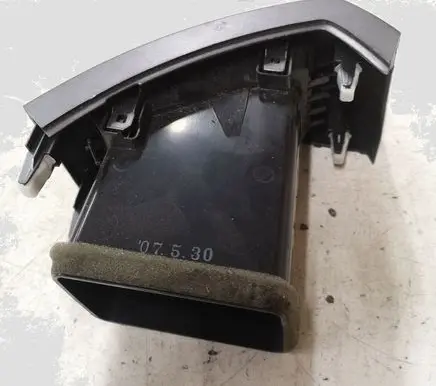 Peugeot 4007 Dashboard side air vent grill/cover trim GN71114000 8030A024ZZ