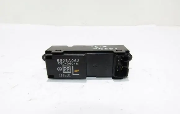 Peugeot 4007 Electric window control switch 8608A063