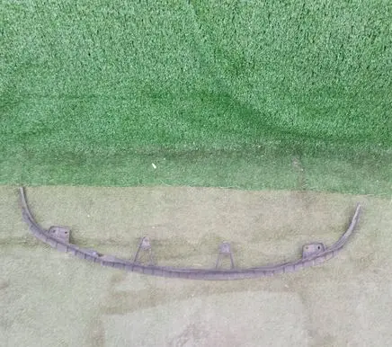 Volkswagen Golf V Front bumper lip 1K0805915