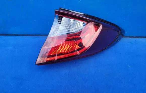 Toyota C-HR I Rear/tail lights 8550F412000