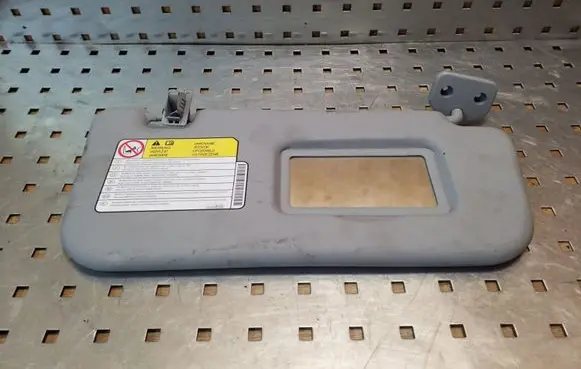 Mitsubishi Colt Sun visor