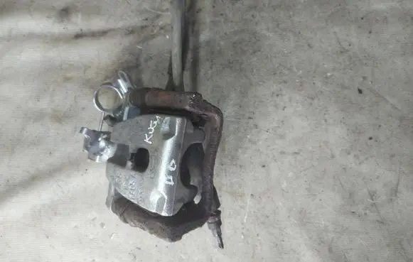 Ford Kuga I Rear brake caliper 8505A