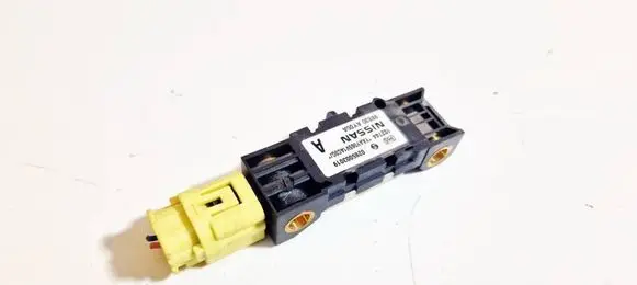 Nissan Note (E11) Airbag deployment crash/impact sensor 98830ay00a 0285003019102744