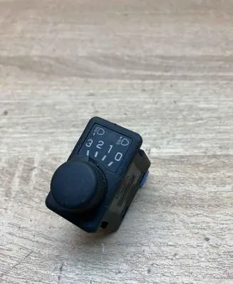Nissan Primera Headlight level height control switch 37044A D13405 2305