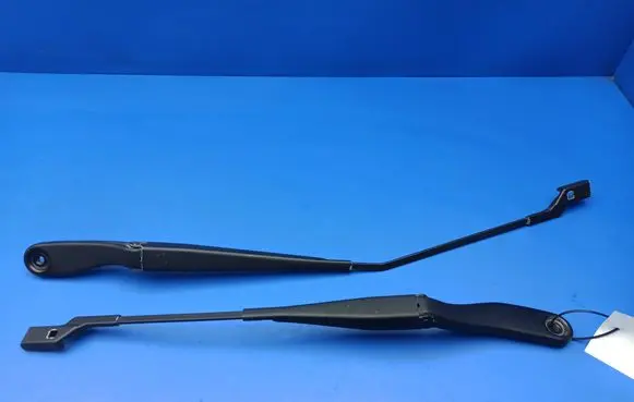 Volvo S40 Front wiper blade arm 31253998 31253999