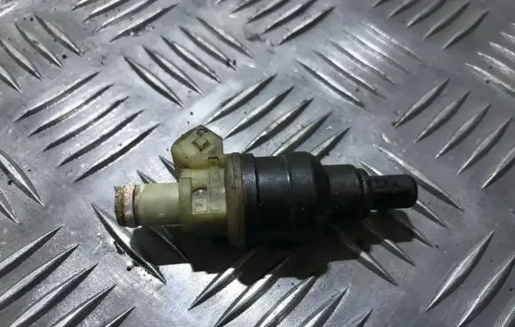 Mitsubishi Sigma Fuel injector n210h