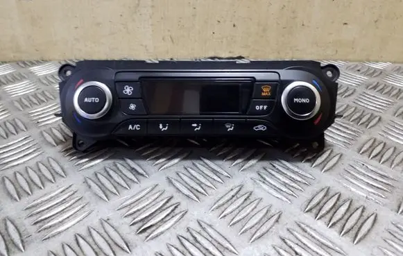 Ford Mondeo MK IV Climate control unit BM2T18C612HD