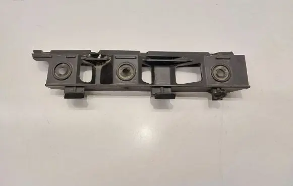 Volkswagen PASSAT B6 Front bumper mounting bracket 3C0807183