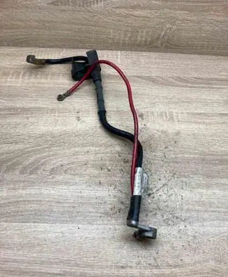 Volkswagen PASSAT B6 Positive cable (battery) 1K0971228L