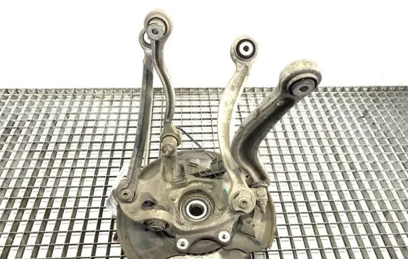 Mercedes-Benz CLK A209 C209 Rear wheel hub