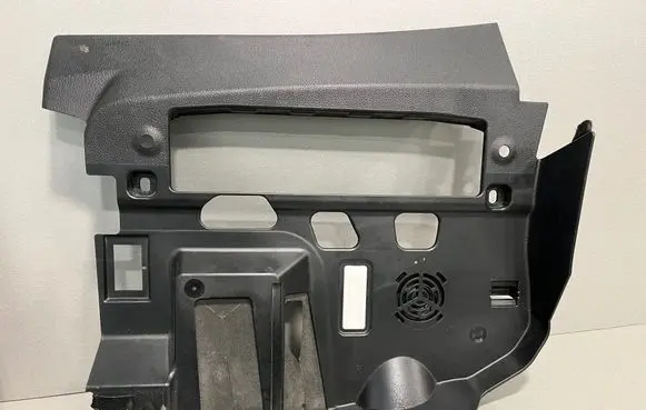 BMW 4 F32 F33 Dashboard lower bottom trim panel 9231258