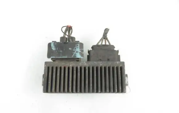 Renault Master III Glow plug pre-heat relay 8200558438A
