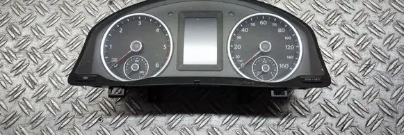 Speedometer (instrument cluster)