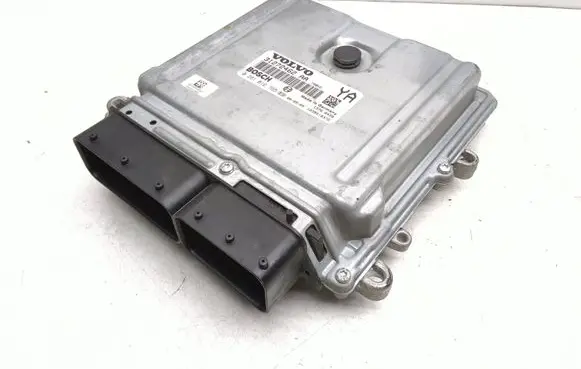 Volvo V70 Engine control unit/module 31272462 0281012765