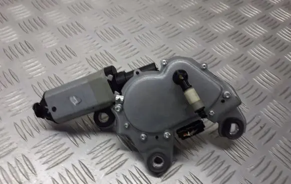 Skoda Fabia Mk1 (6Y) Wiper motor