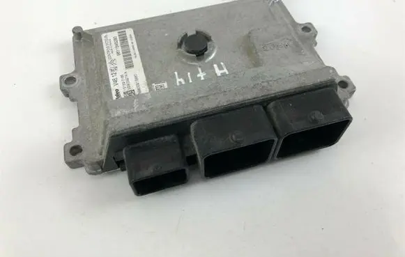 Peugeot 2008 I Other control units/modules 9800915880 H714
