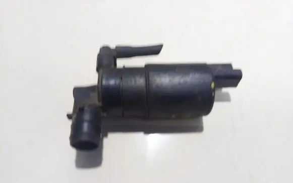 Renault Megane III Windscreen/windshield washer pump 8200031805