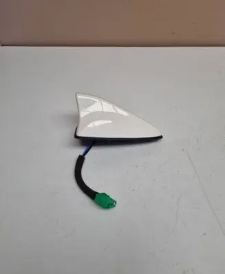 Hyundai Santa Fe Aerial GPS antenna 962102W410ncw