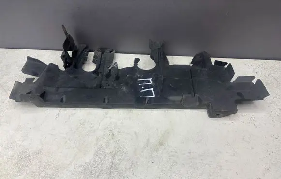 Citroen Berlingo Intercooler air guide/duct channel 9680450480