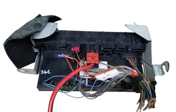 Mercedes-Benz E W211 Fuse module 2115458501