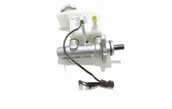 Hyundai Accent Master brake cylinder