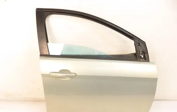 Ford Focus Front door
