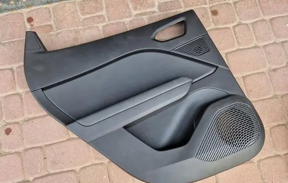 Renault Captur II Rear door card panel trim