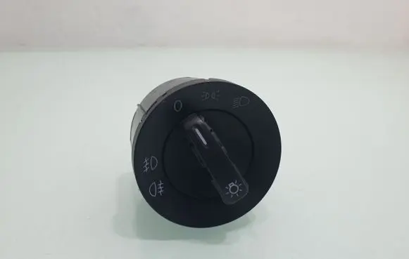 Volkswagen Golf VI Light switch 3C8941431C