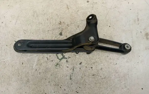 Porsche Cayenne (9PA) Engine mounting bracket 7L5199373A