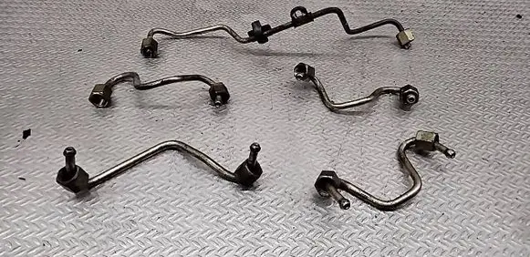 Renault Trafic II (X83) Fuel injector supply line/pipe 
