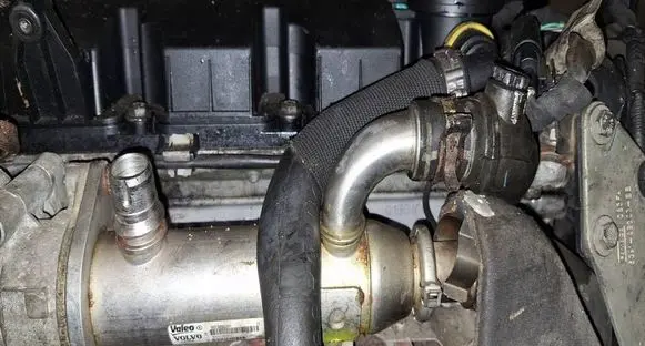 Ford Mondeo MK IV EGR valve cooler 993062H 8653691