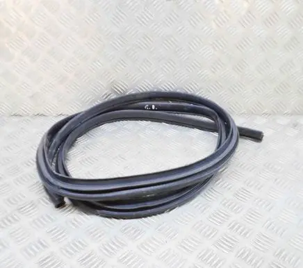 Toyota Land Cruiser (BJ70) Rubber seal rear door 6787160130