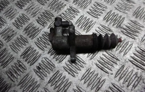 Mitsubishi Space Star Clutch release bearing slave cylinder 