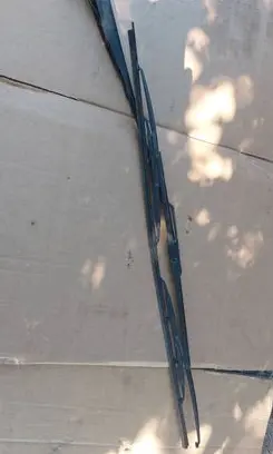Ford Galaxy Front wiper blade arm 7M0955409B