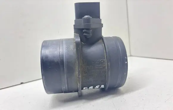 Volkswagen Touran I Mass air flow meter 074906461B 0281002461