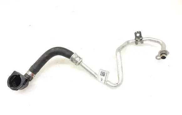 BMW 5 G30 G31 Engine coolant pipe/hose 8651261