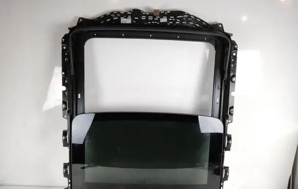 BMW 6 G32 Gran Turismo Sunroof glass 8072695
