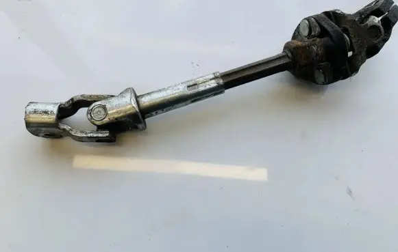 Renault Megane II Steering column universal joint