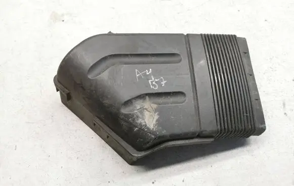 Audi A4 S4 B7 8E 8H Air intake duct part 8E0129617D